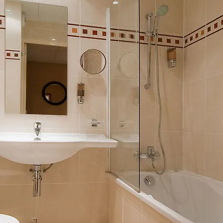 엘리제 에투알 2* 파리