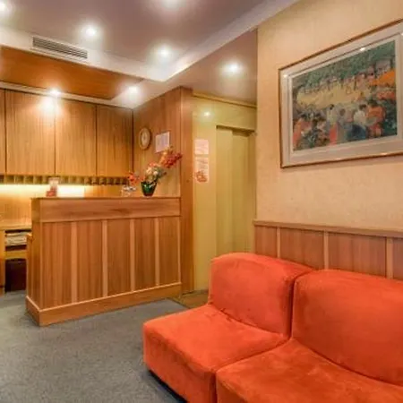 Hotel Elysee Etoile 2*