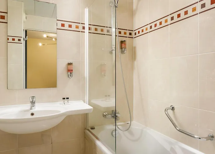 Elysée Etoile 2* París