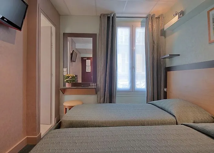 Elysée Etoile 2*