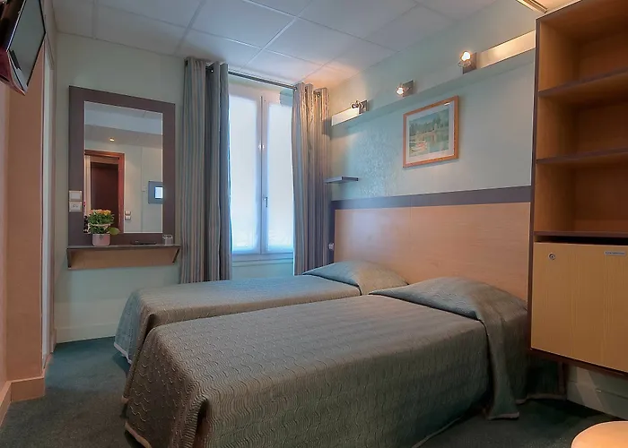 Elysée Etoile Hotel 2*