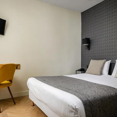 Elysée Etoile Hotel 2*