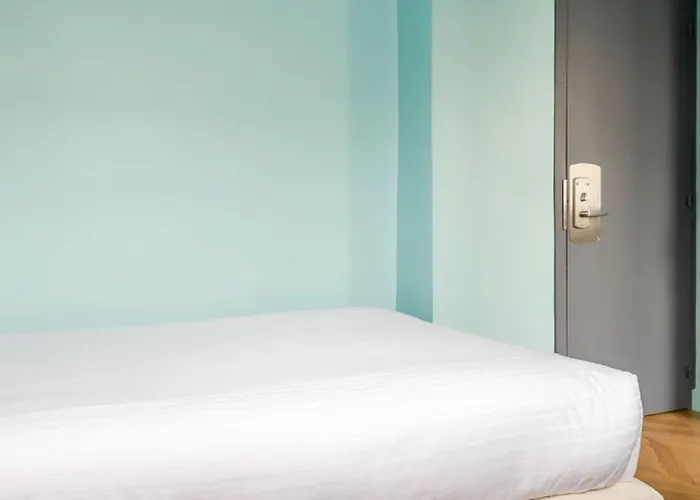 爱丽舍之星酒店